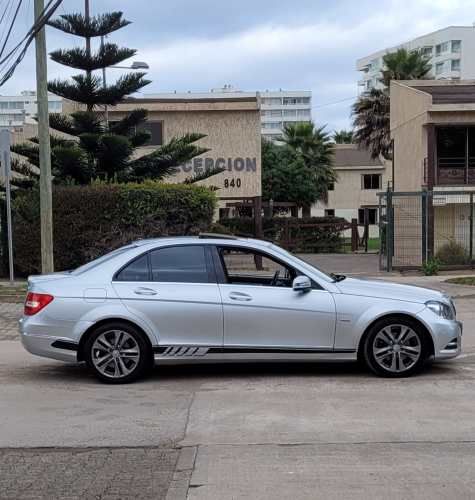 Mercedes Benz C220D BlueEFFICIENCY 2012 