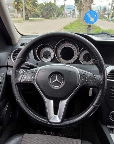 Mercedes Benz C220D BlueEFFICIENCY 2012 