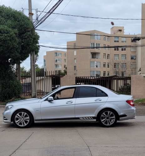 Mercedes Benz C220D BlueEFFICIENCY 2012 