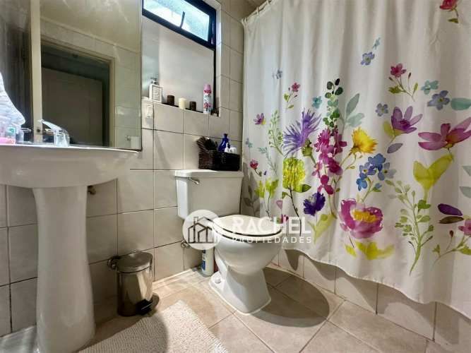 En VENTA IMPECABLE CASA 4 DORMITORIOS SECTOR ALCANTARA