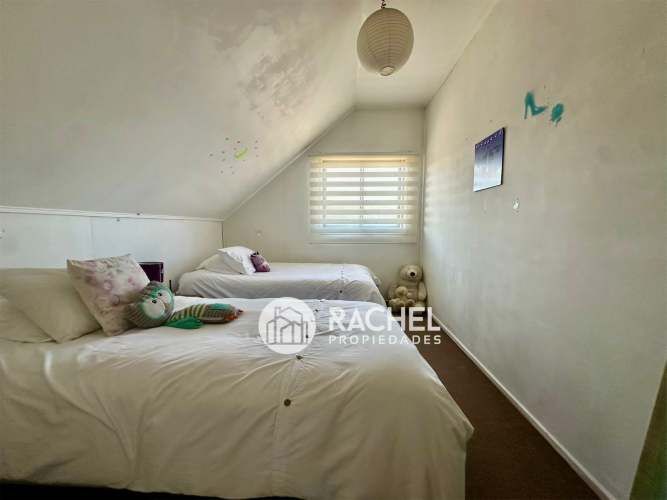 En VENTA IMPECABLE CASA 4 DORMITORIOS SECTOR ALCANTARA