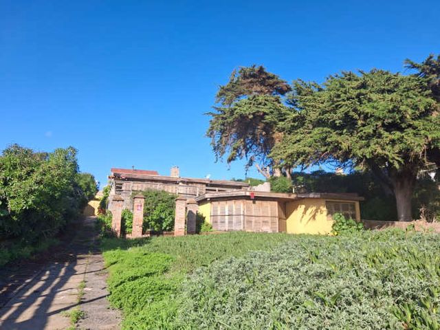 GRAN CASA DE USO HABITACIONAL Y COMERCIAL FRENTE AL MAR