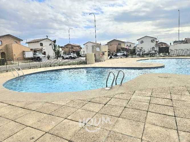 Casa en Avenida Raúl Bitrán