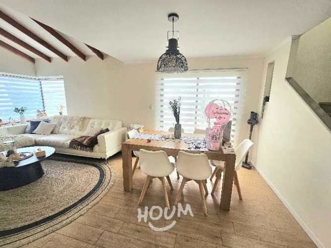 Casa en Avenida Raúl Bitrán