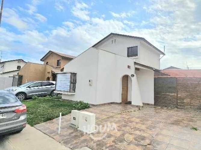 Casa en Avenida Raúl Bitrán