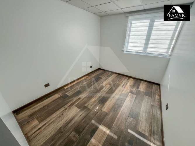 Oficina en Edificio Puerto Mayor