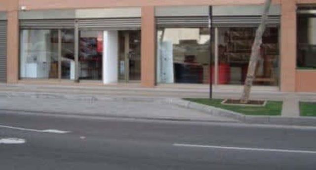 LOCAL COMERCIAL Santa Isabel con Lira