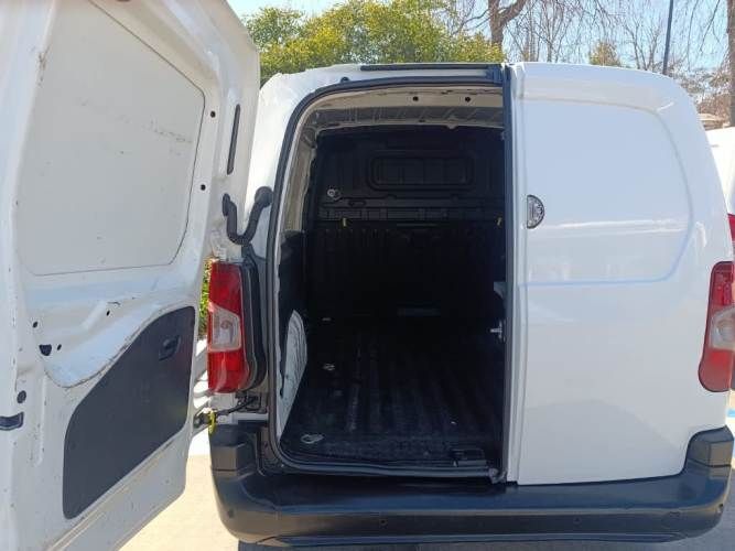 PEUGEOT PARTNER 2022