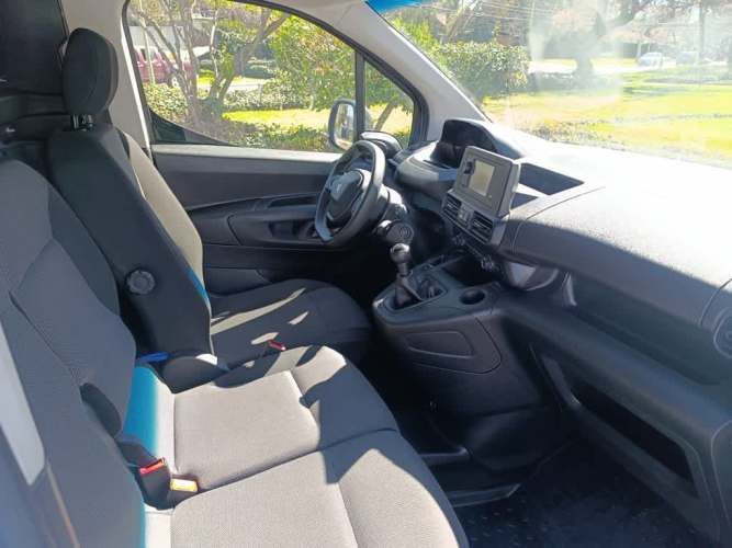 PEUGEOT PARTNER 2022