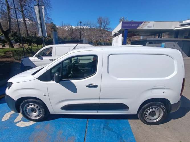 PEUGEOT PARTNER 2022