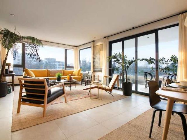 Penthouse de lujo con amplias terrazas y linda vista