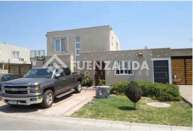 CASA SANTA HERMINIA / LAGUNA