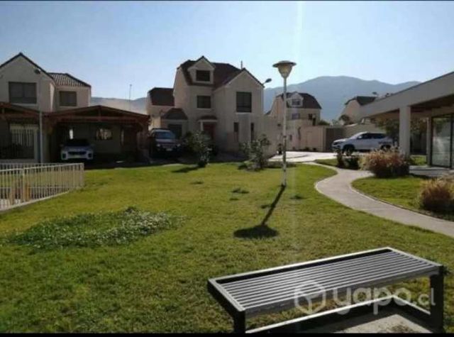 ARRIENDO DIARIO / EJECUTIVO / 3 habitaciones a 12 min. del aeropuerto