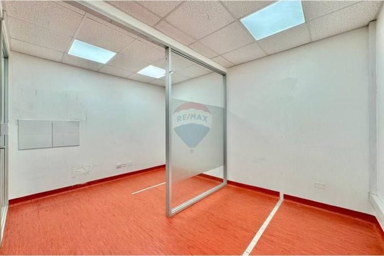 Oficina la concepción - metro pedro de valdivia