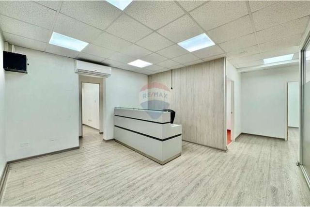 Oficina la concepción - metro pedro de valdivia