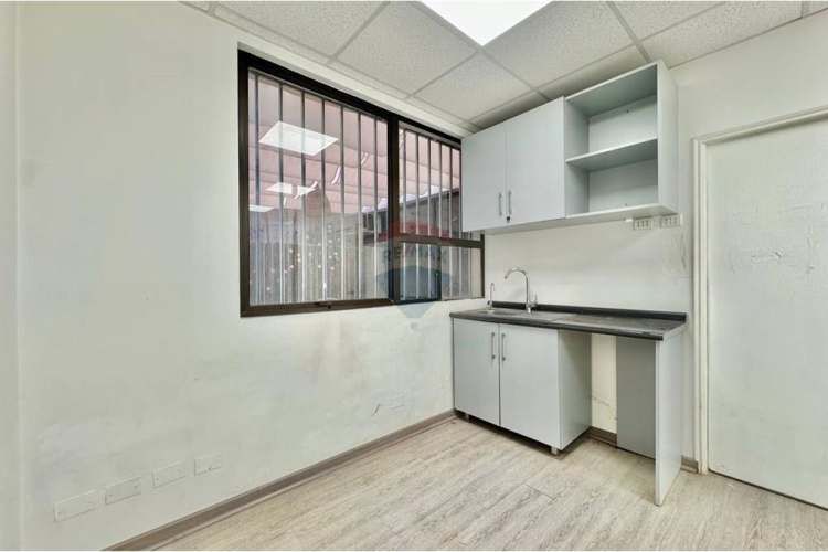 Oficina la concepción - metro pedro de valdivia