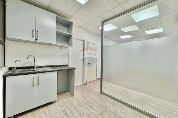 Oficina la concepción - metro pedro de valdivia