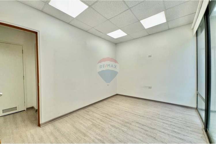 Oficina la concepción - metro pedro de valdivia