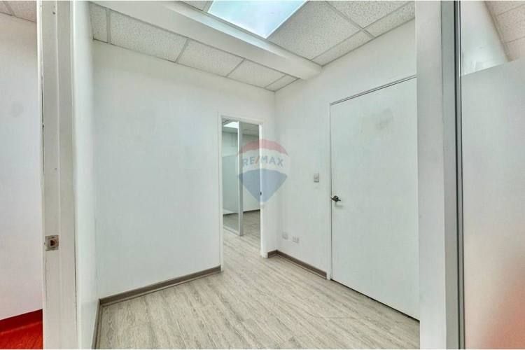 Oficina la concepción - metro pedro de valdivia