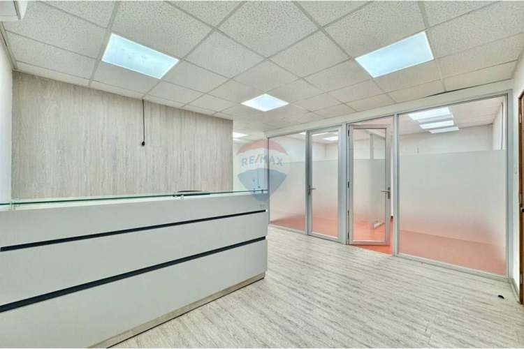 Oficina la concepción - metro pedro de valdivia