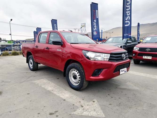 TOYOTA HILUX 2023