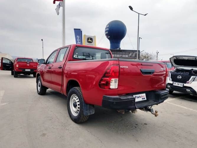 TOYOTA HILUX 2023