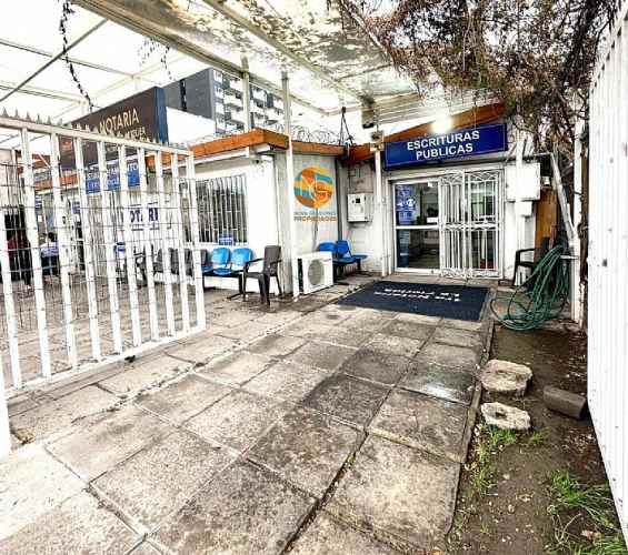 ARRIENDO OFICINA EN EL 14 DE VICUÑA M. LA FLORIDA.