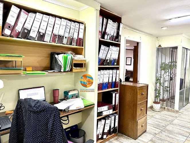 ARRIENDO OFICINA EN EL 14 DE VICUÑA M. LA FLORIDA.