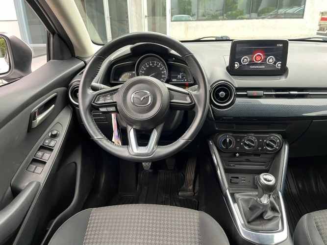 Mazda 2 Sport 1.5 MT V (2018)