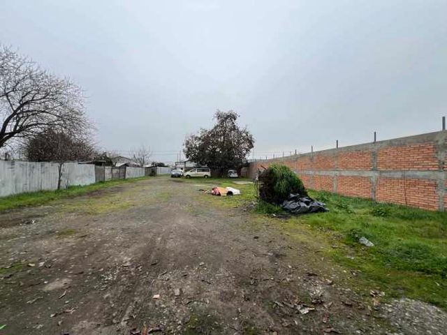 Arriendo galpon en sector rio viejo, amplio terreno