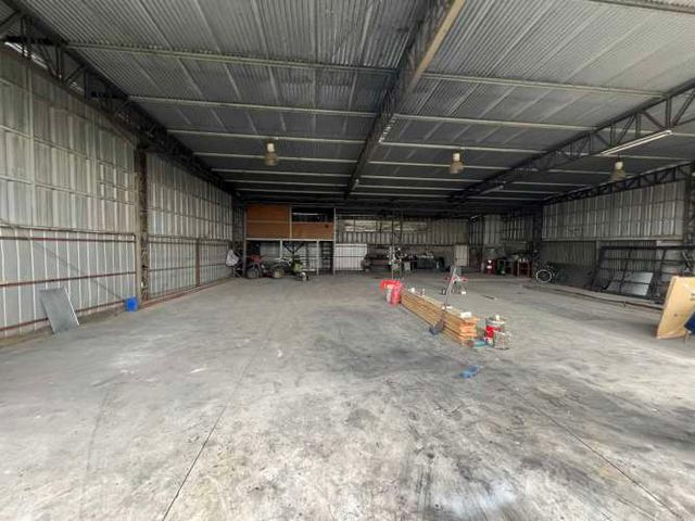 Arriendo galpon en sector rio viejo, amplio terreno