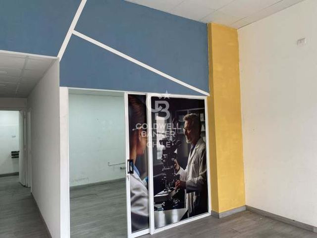 Local Comercial 50m2 en Viana, Alto flujo