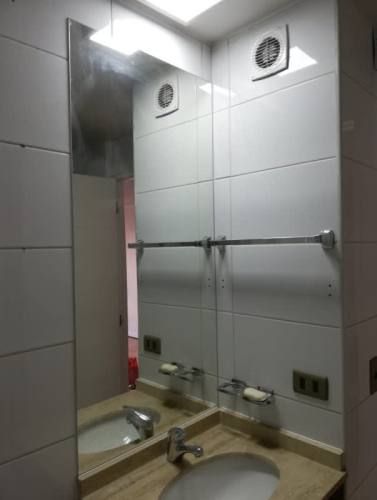 LINDO DEPTO EN EDIFICIO RESIDENCIAL 2D1B