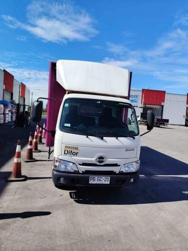 Camion Hino ZXU 616 2021