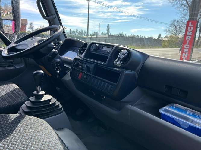 Camion Hino ZXU 616 2021