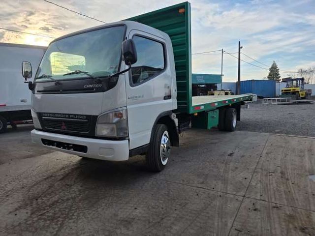 Camion Mitsubishi Canter, 2016