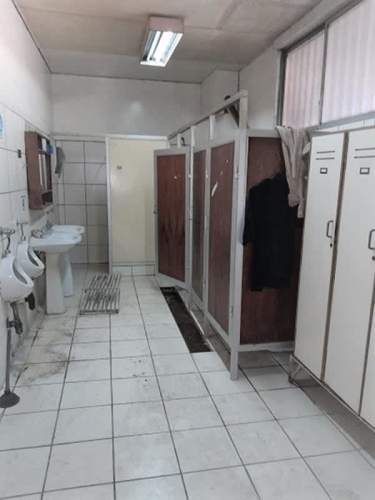 LOCAL COMERCIAL CON EXCELENTE UBICACION EN COMUNA DE SANTIAGO