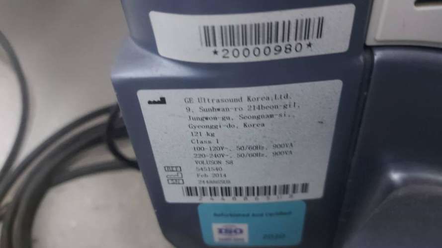 Ecografo Voluson S8 2014 con refurbish 2019