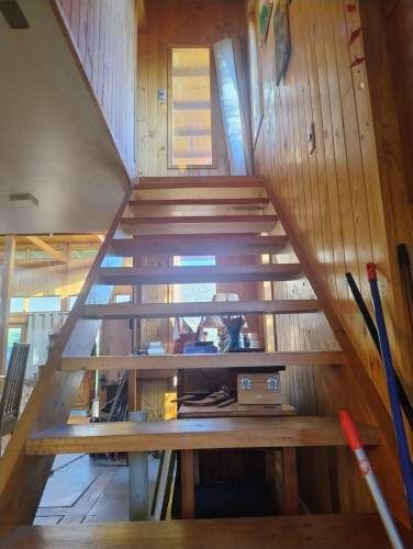 Parcela con hermosa casa de madera 100% nativa. 4 d.