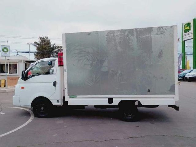 HYUNDAI H-1 2021