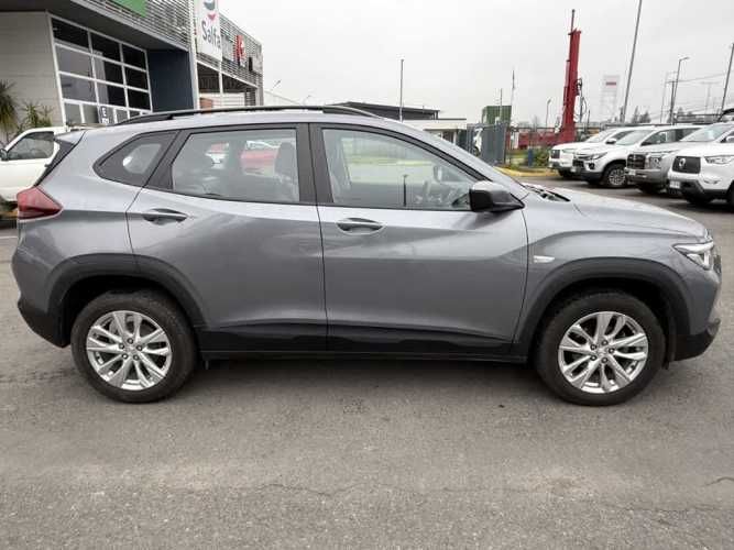 CHEVROLET TRACKER 2024
