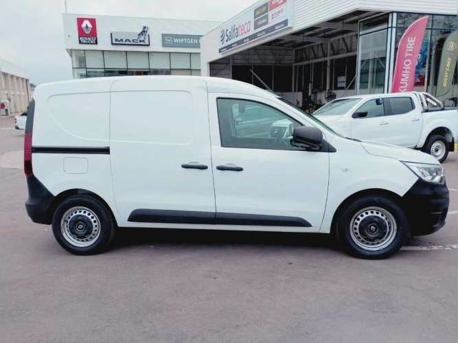 RENAULT EXPRESS 2023