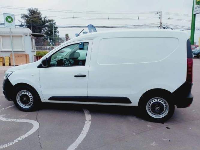 RENAULT EXPRESS 2023