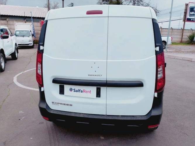 RENAULT EXPRESS 2023
