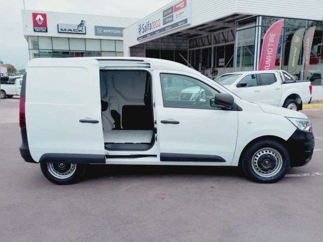 RENAULT EXPRESS 2023