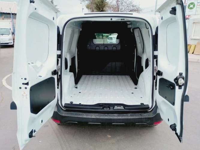 RENAULT EXPRESS 2023