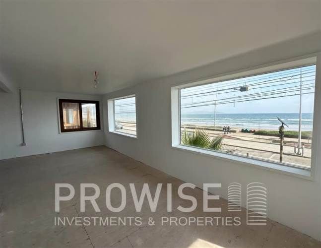 LOCAL COMERCIAL Avenida del Mar