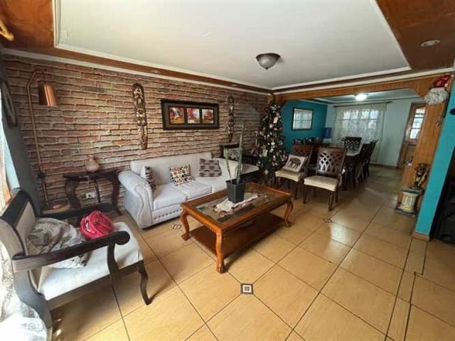 CASA DEL RODEO CON MALLOA