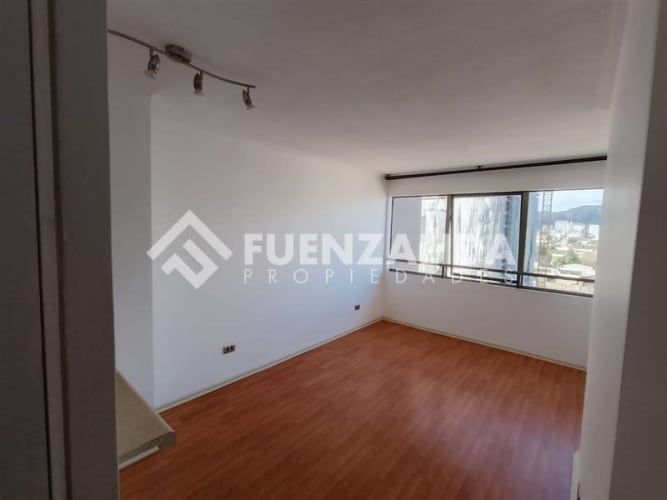 DEPARTAMENTO A 4 cuadras de Universidad San Sebastián