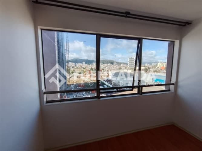 DEPARTAMENTO A 4 cuadras de Universidad San Sebastián